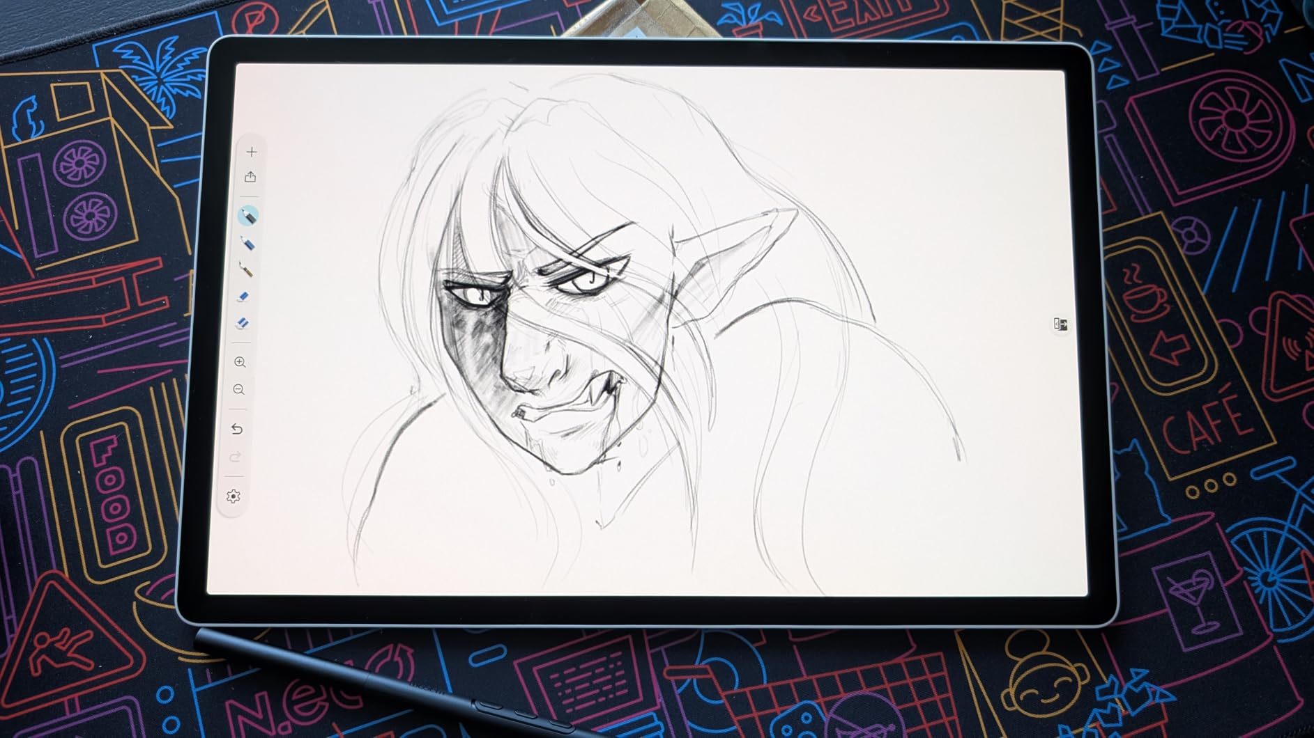 Wacom MovinkPad 11, Android Mobile Drawing Tablet, with Pro Pen 3 customer photo 2