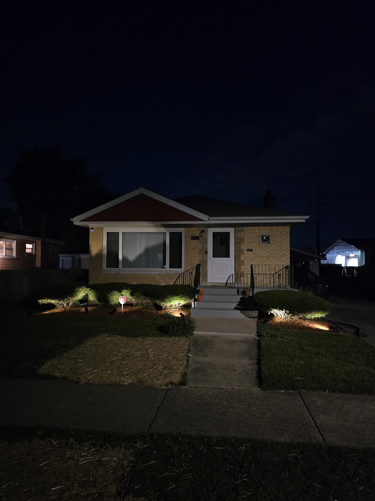 JEJOT 6 Pack Solar Spot Lights Outdoor Waterproof with Focus Beam customer photo 2