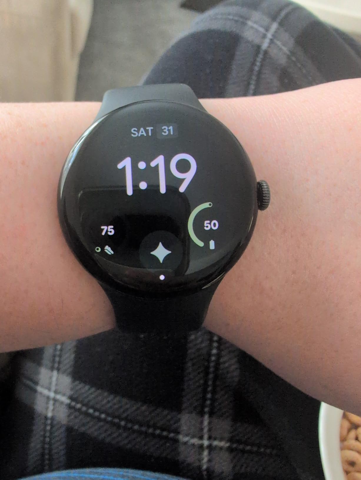 Google Pixel Watch 4 (41mm) - Android Smartwatch with HR and Sleep Tracking - 2 Years of Data Included - 30hr Battery - Fitness Tracking - Champagne Gold Aluminum Case - Lemongrass Active Band - LTE customer photo 1