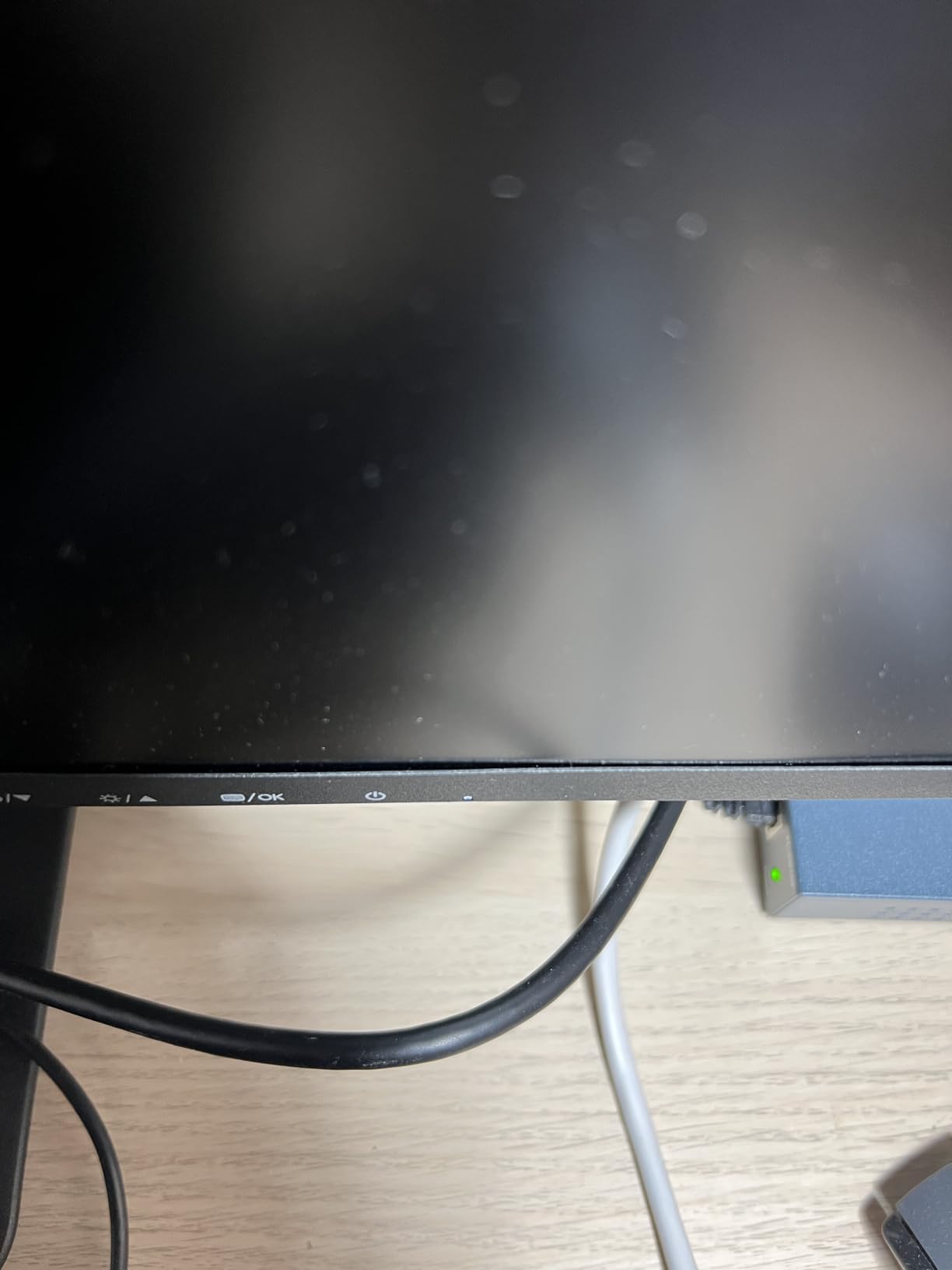 Philips 27 Inch Computer Monitor FHD 120Hz IPS VESA, 27E2N2100 customer photo 2