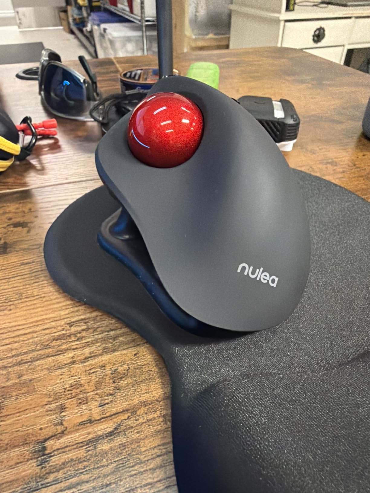Nulea Wireless Trackball Mouse Ergonomic 21.7 Tilt Stand Thumb Control customer photo 1