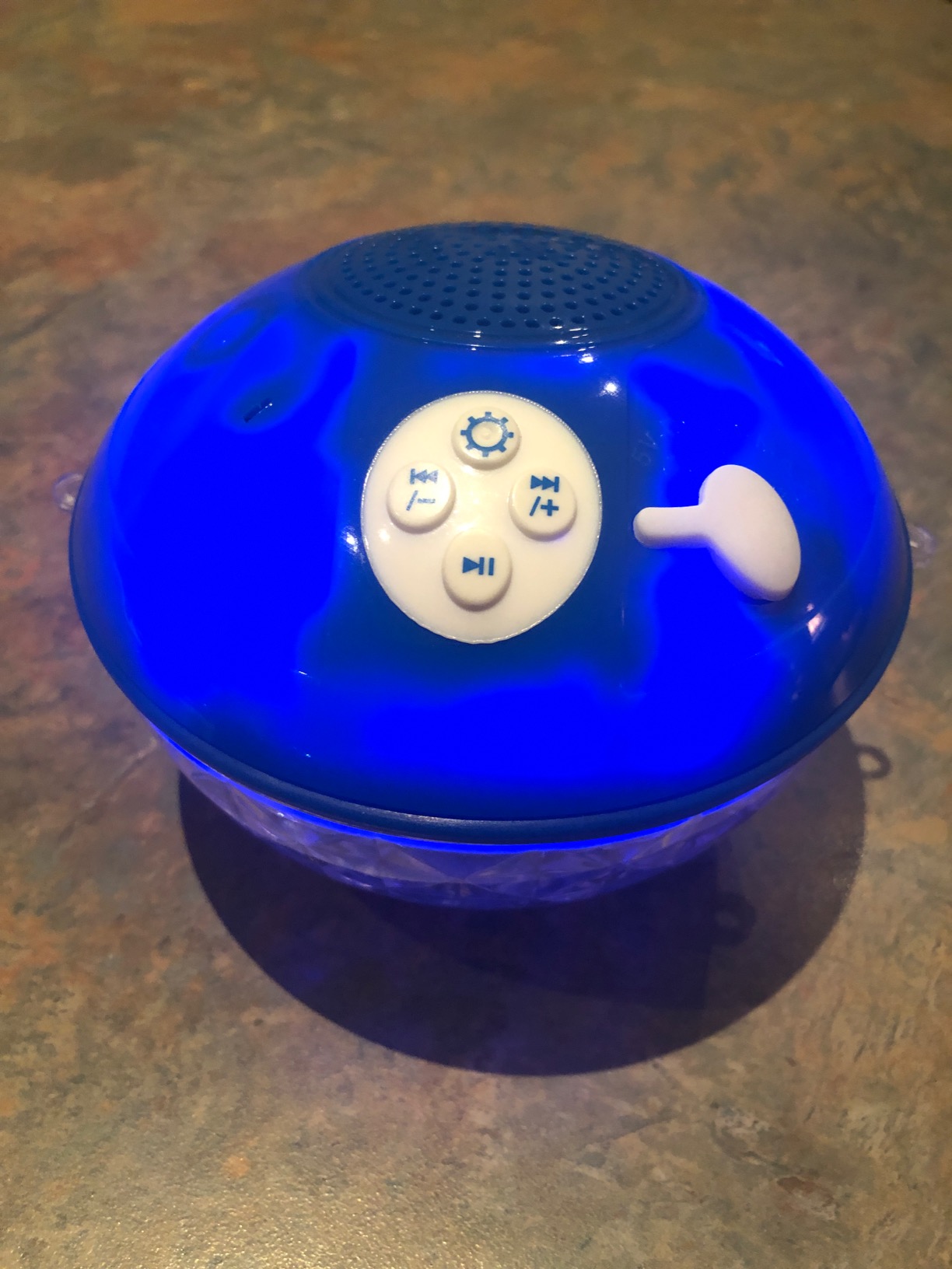 Floating Pool Speakers with Colorful Lights, Bluetooth Wireless Pool Speaker Floatable IP68 Waterproof, Built-in Mic & Crystal Clear Sound Bluetooth Hot Tub Speaker for Pool Party Outdoors customer photo 1
