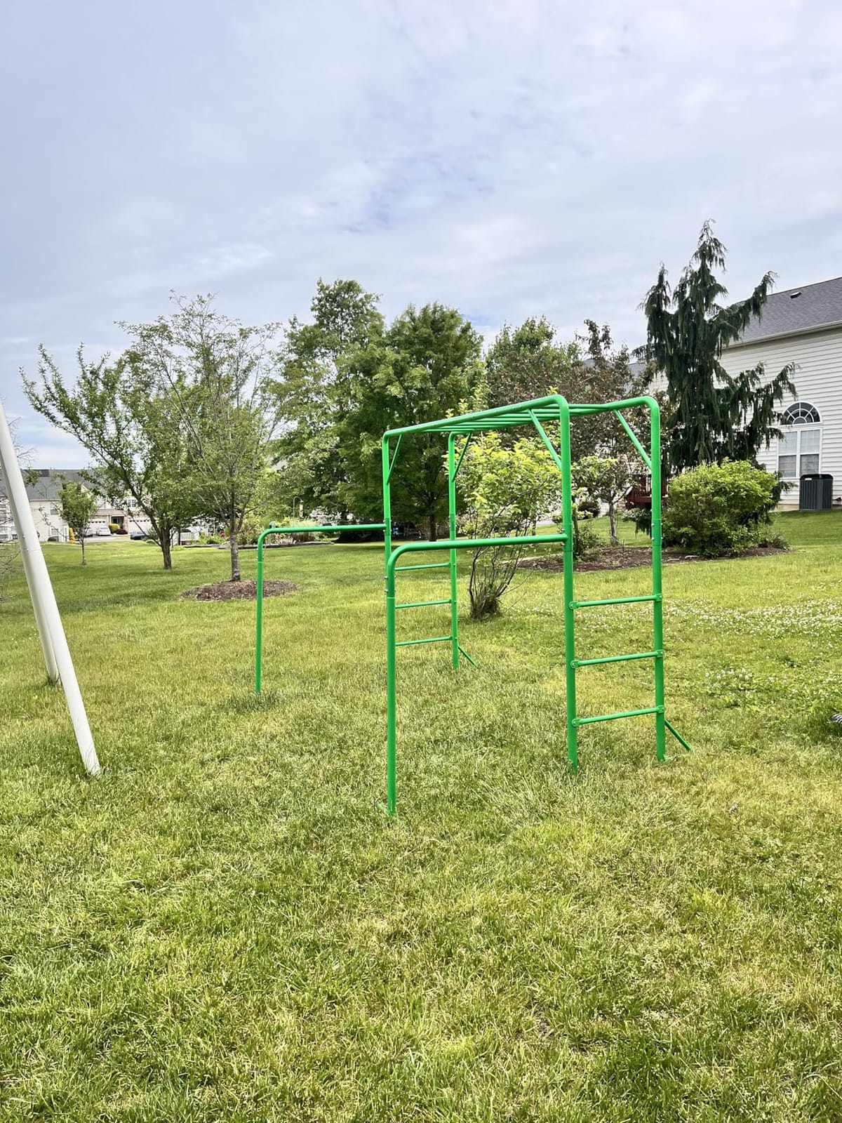 Hapfan Monkey Bars for Kids Backyard with Dual Gym Bars & Trapeze Swing customer photo 1