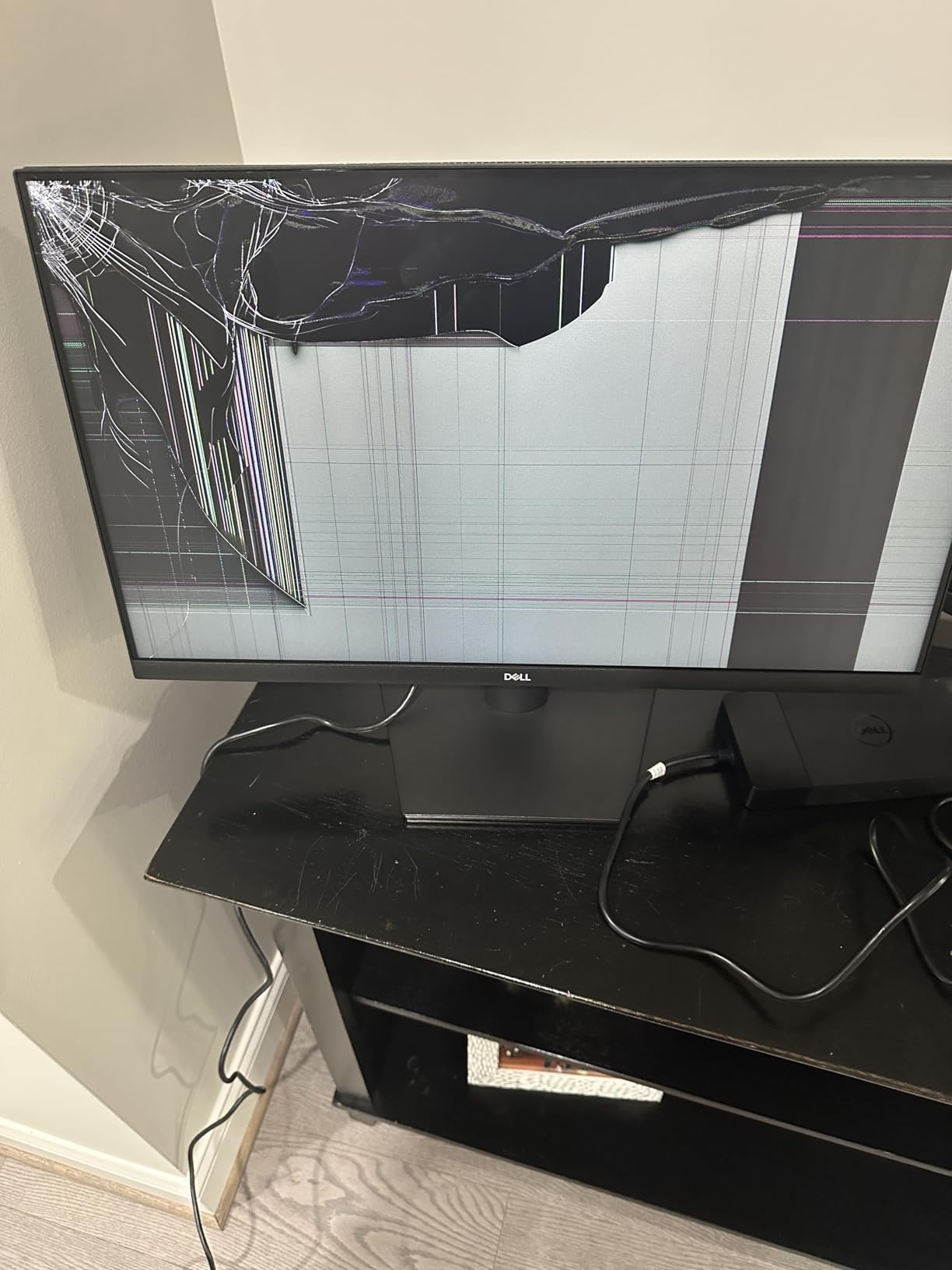 Dell 24 SE2426H customer photo 1