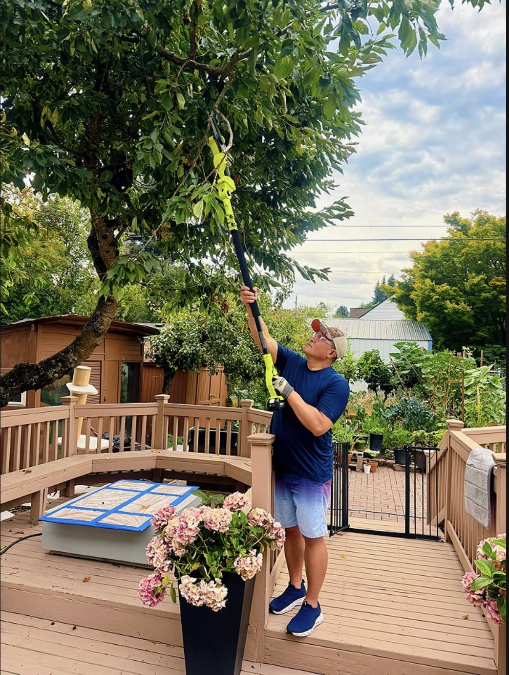Supstable Cordless Pole Saw & Hedge Trimmer 6-in-1, Mini Chainsaw Cordless/Electric Hedge Trimmer with Extension Pole, 15Ft Reach, Extendable Tree Pruner, Bush Trimmer Limb Branch Cutter, Grass Shears customer photo 1