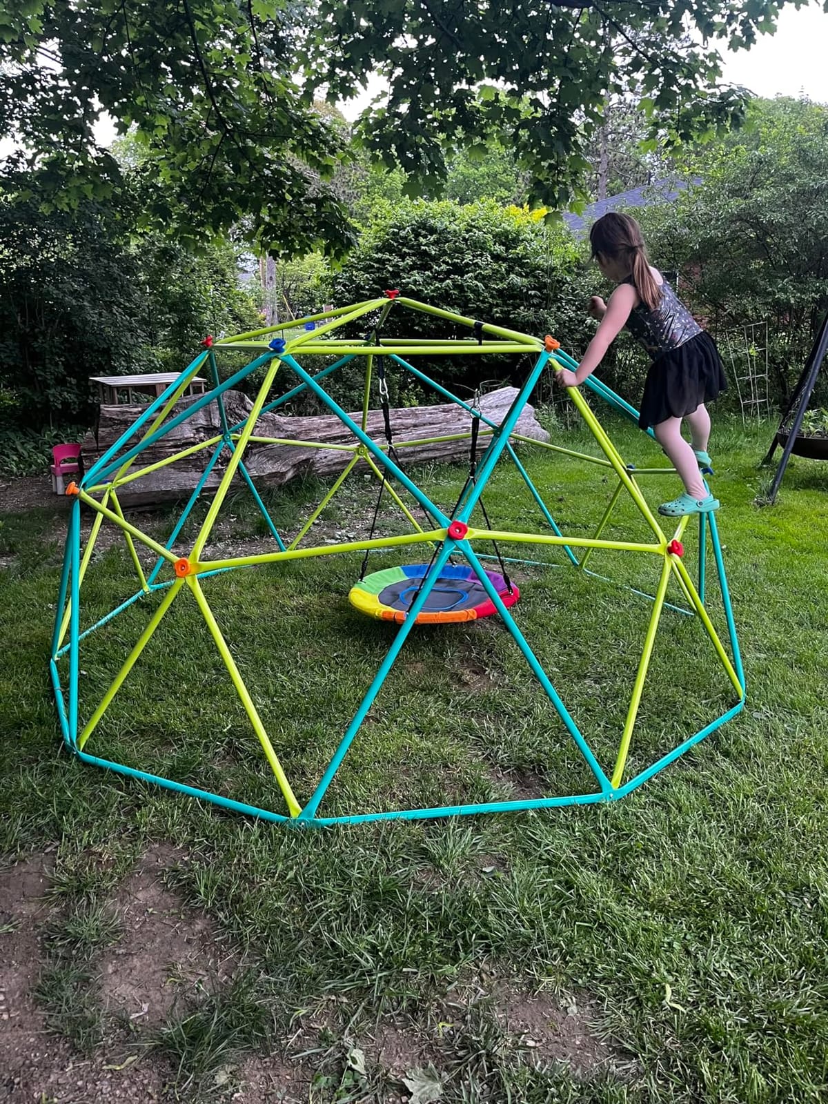 Hapfan 7.2 ft Tall Climbing Dome Swing Set with Saucer Swing for Kids 3-12 customer photo 1