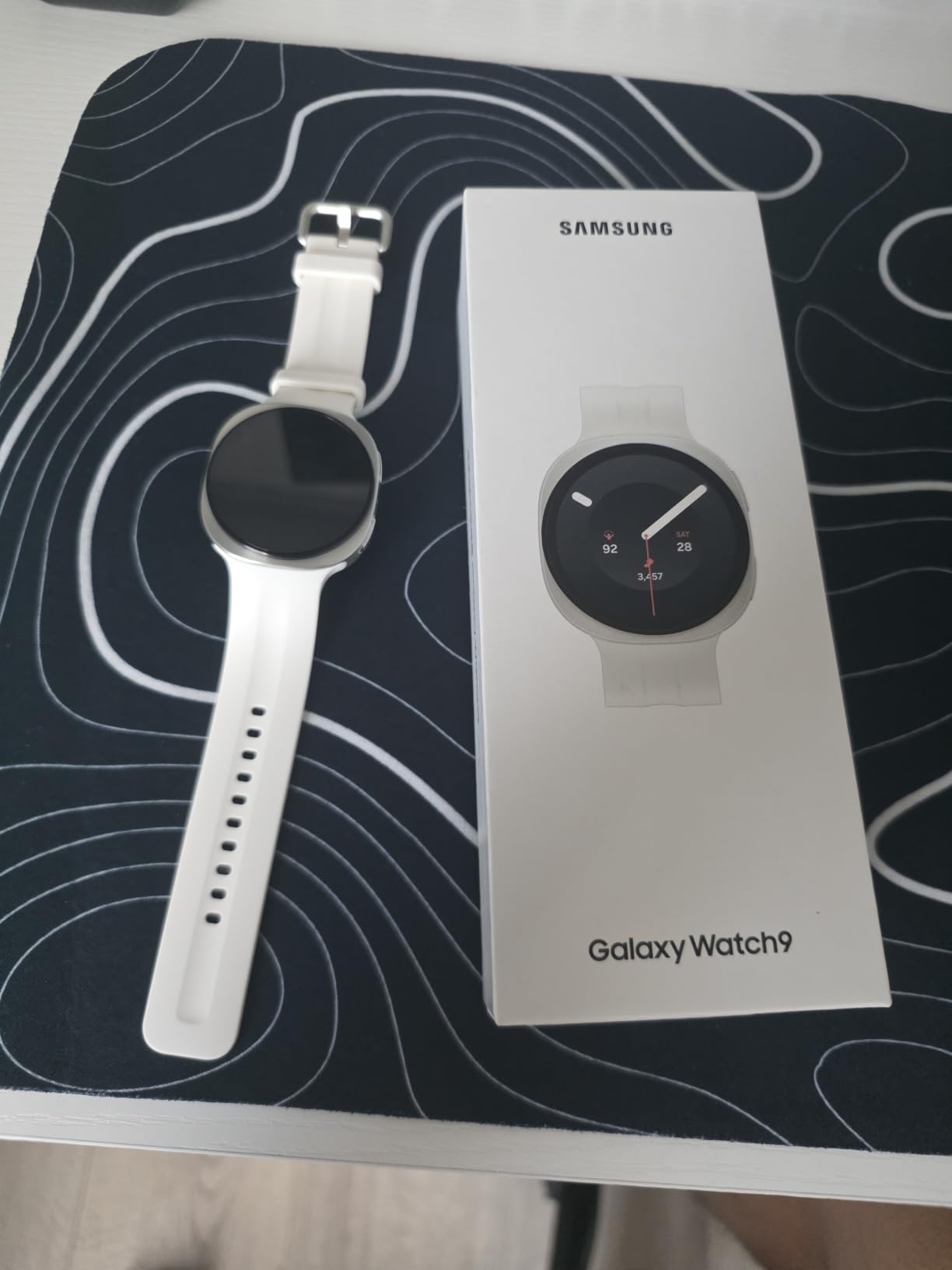 Samsung Galaxy Watch9, Graphite, 40mm Bluetooth Smartwatch customer photo 2