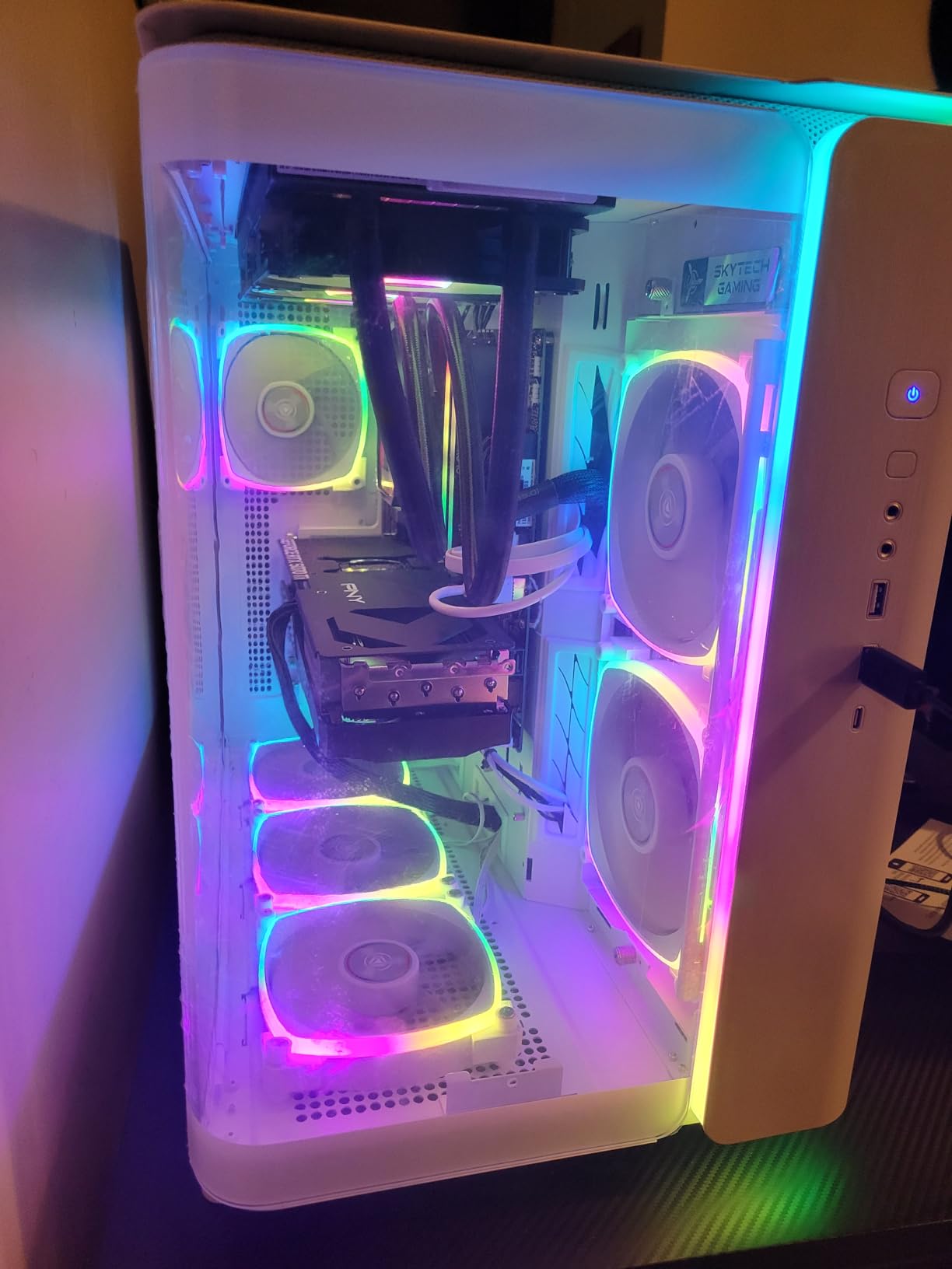 Skytech Gaming PC Desktop, Ryzen 7 9800X3D, RTX 5070 Ti, 32GB RAM, 1TB SSD customer photo 2