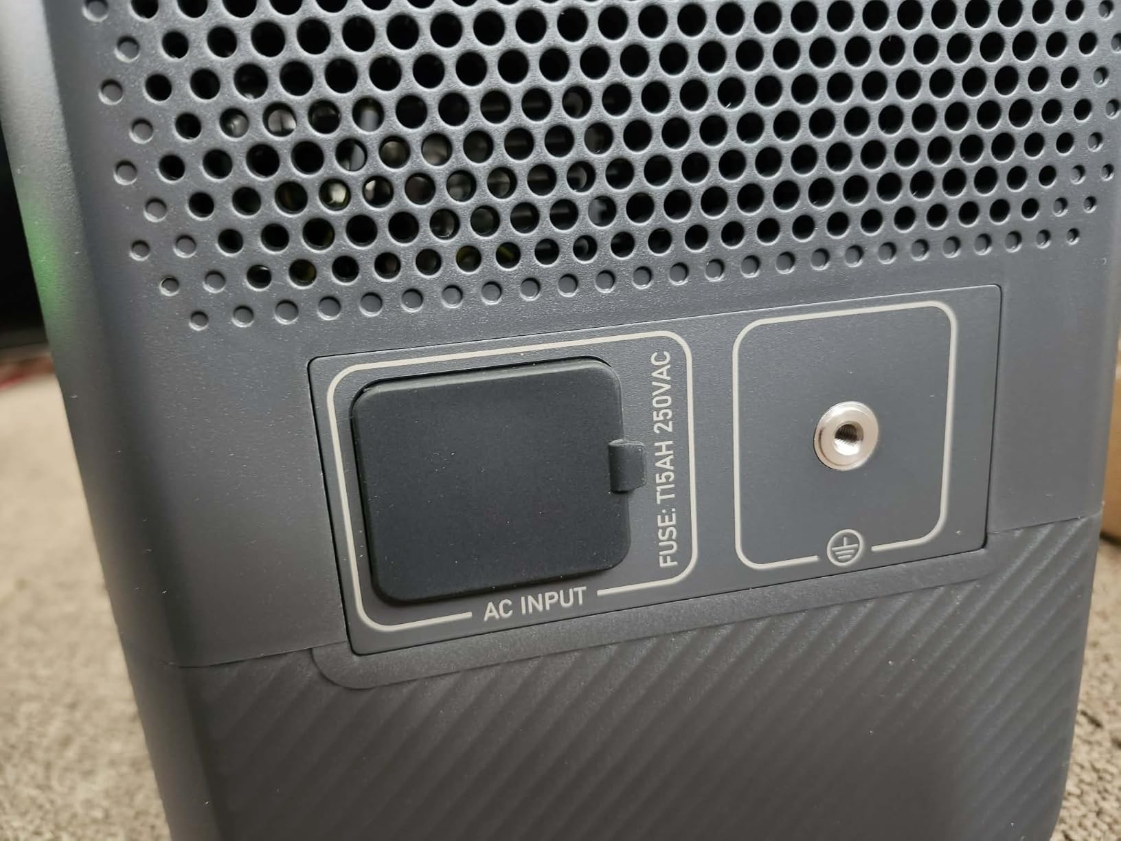 BLUETTI Elite 100 mini Portable Power Station for Camping 1004.8Wh 700W LFP customer photo 2